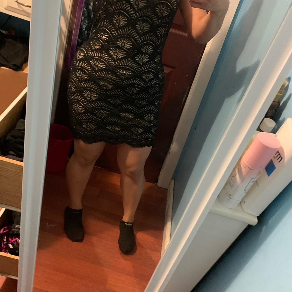 Dress - Picture 3 of 3